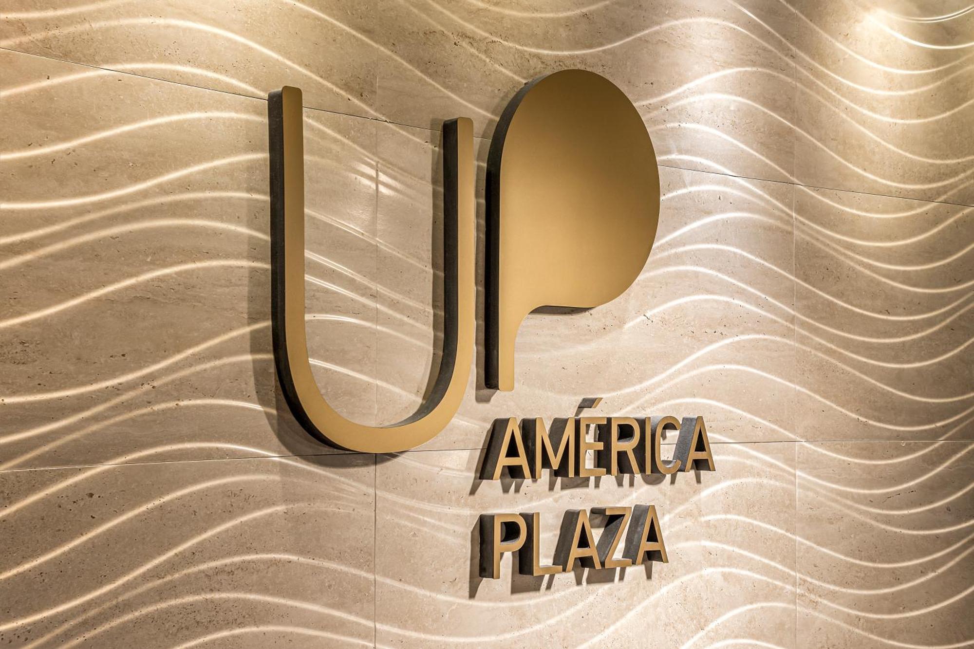 Up America Plaza بوينس آيرس المظهر الخارجي الصورة